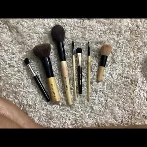 Makeup brushes